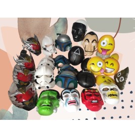 Carnaval lot de 32 masques assortis