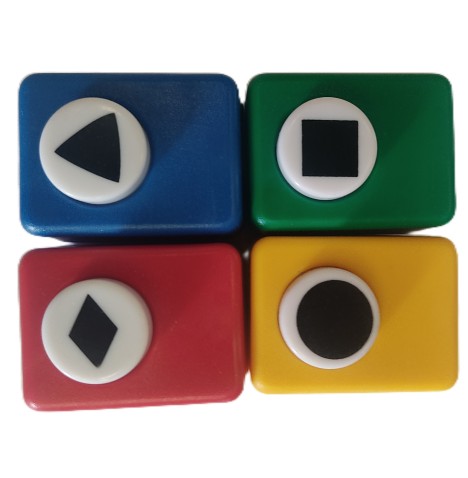 4 perforateurs (carré-rond-triangle-rectangle)