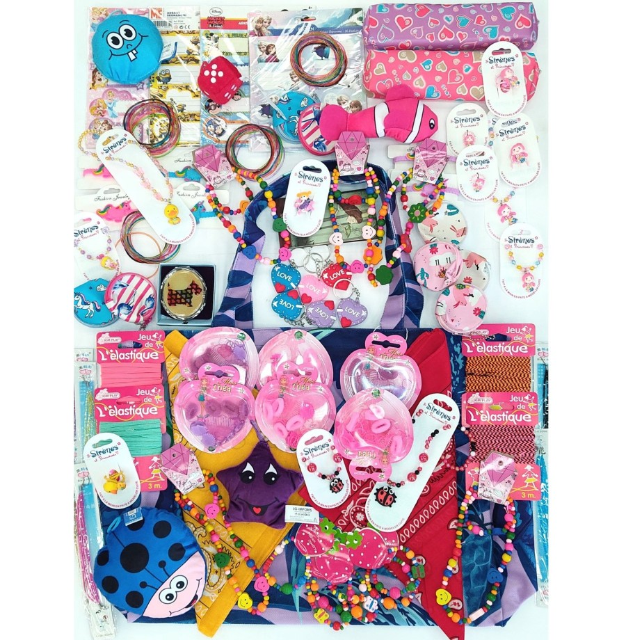 Lot pêche filles 102 articles Lot pêche filles 102 articles