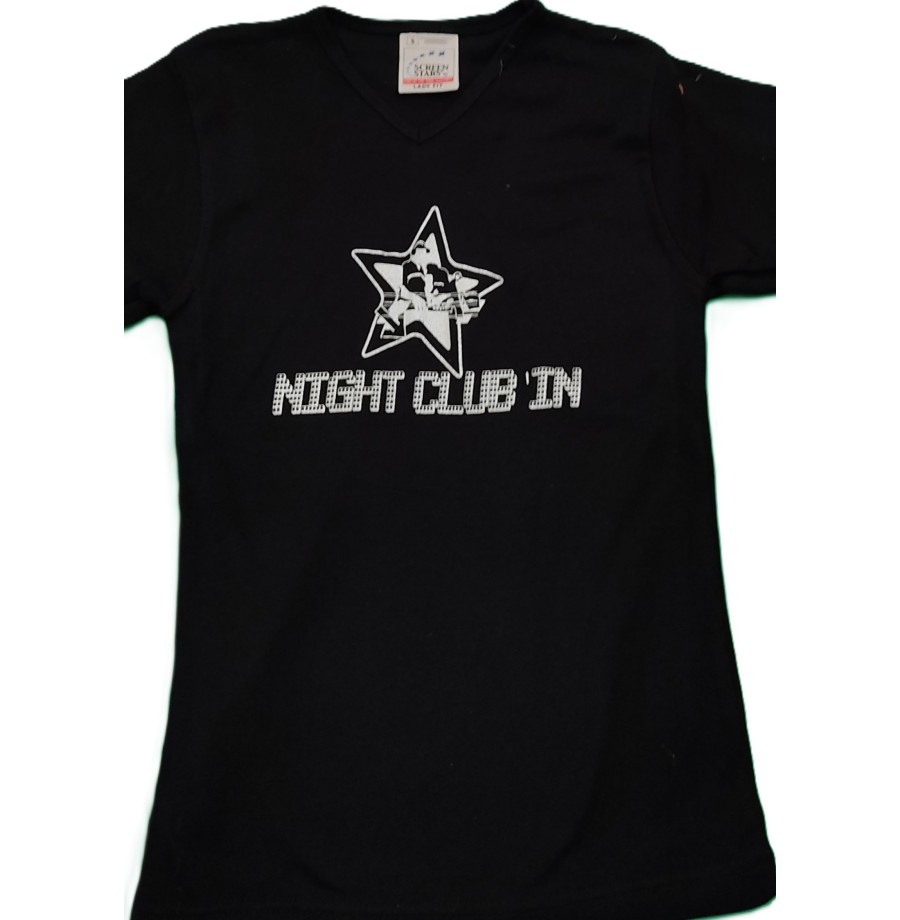 T-shirt noir col V