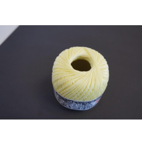Pelote 50 g coton perlé jaune
