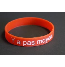 Bracelet silicone rouge '' Y a pas moyen '' - Célibataires  pas cher